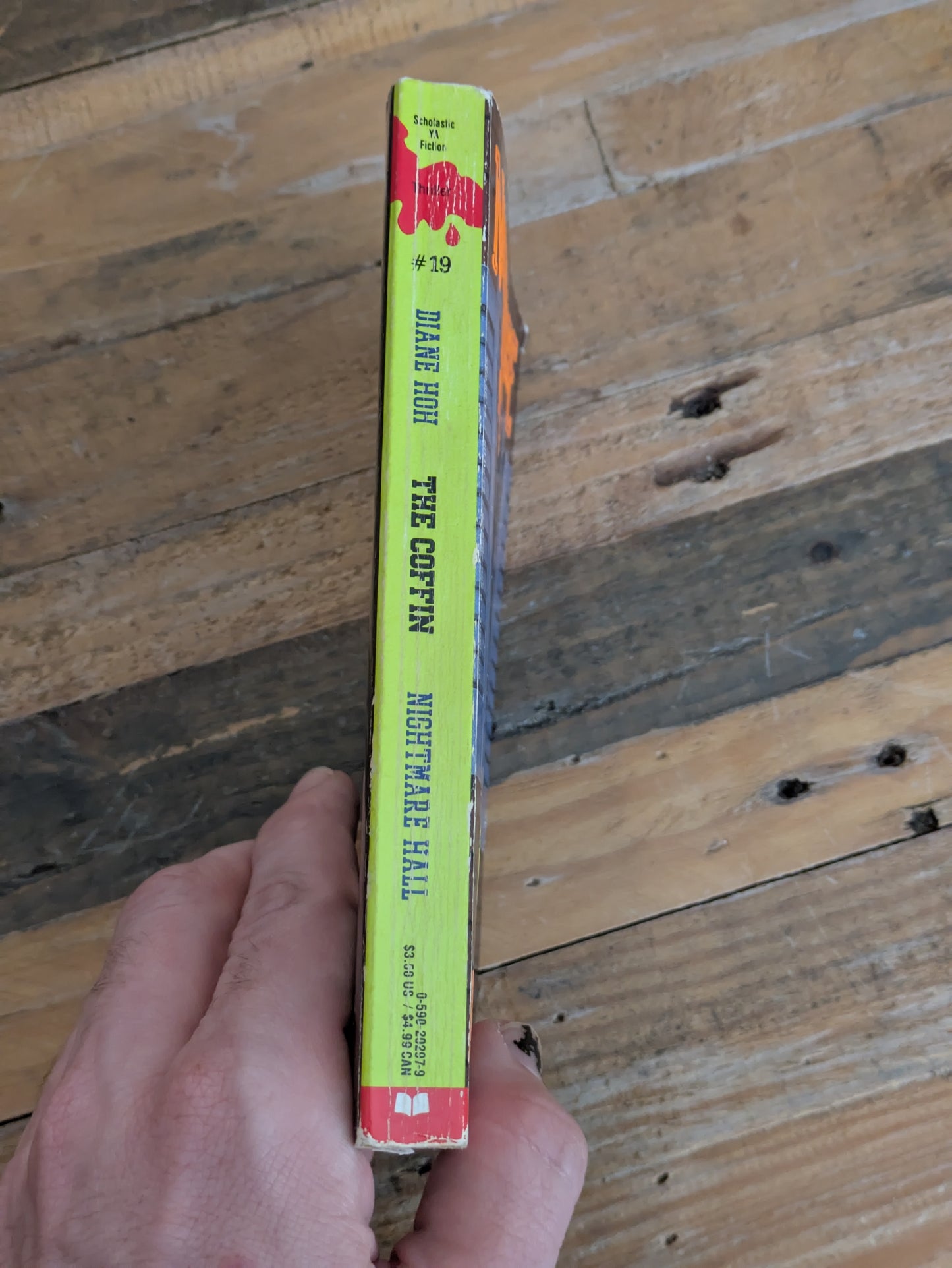 Coffin, The (Nightmare Hall #19) by Diane Hoh - Vintage Paperback