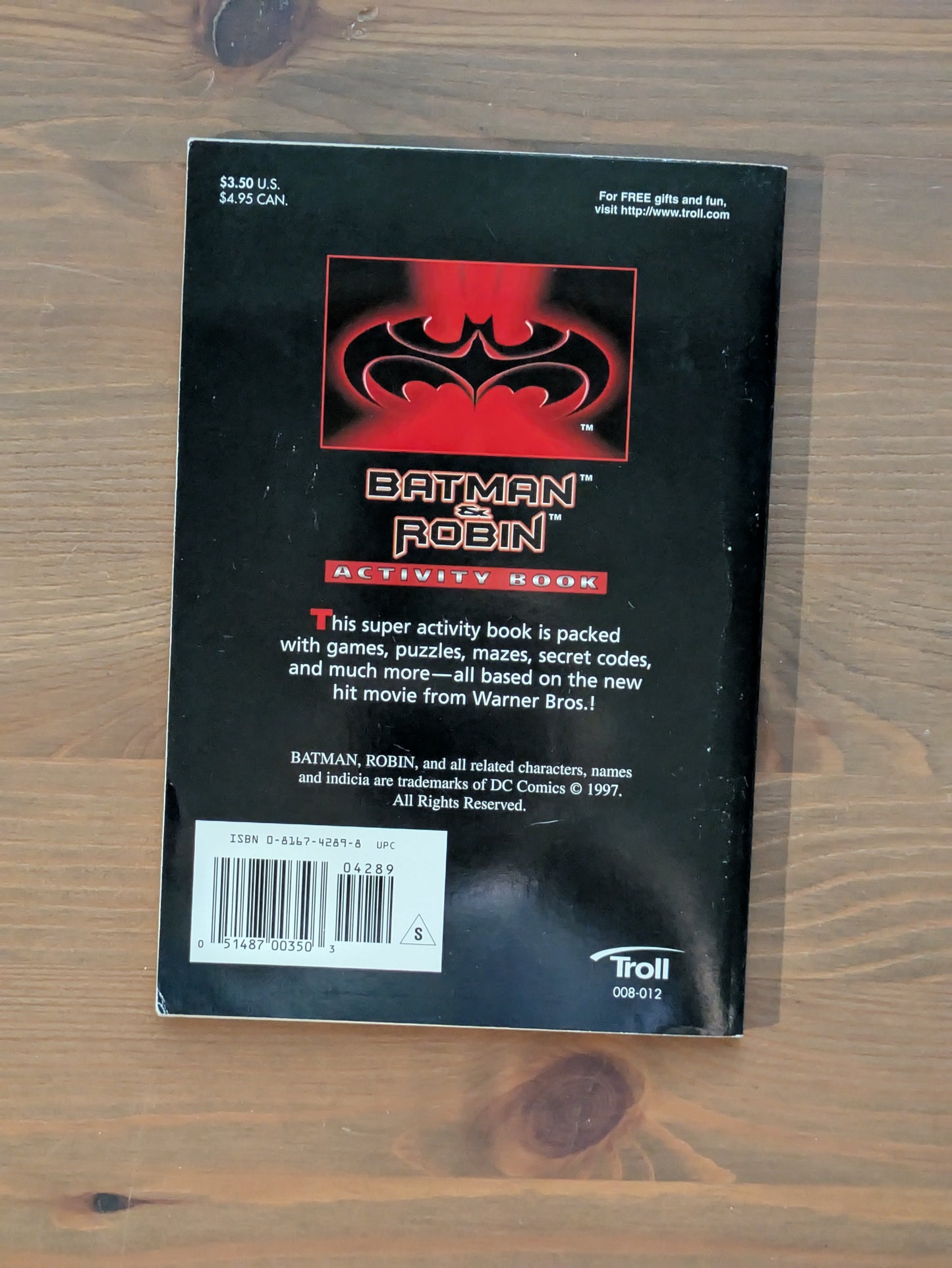 Batman & Robin Activity Book (Vintage Paperback) by Devra Newberger Speregen