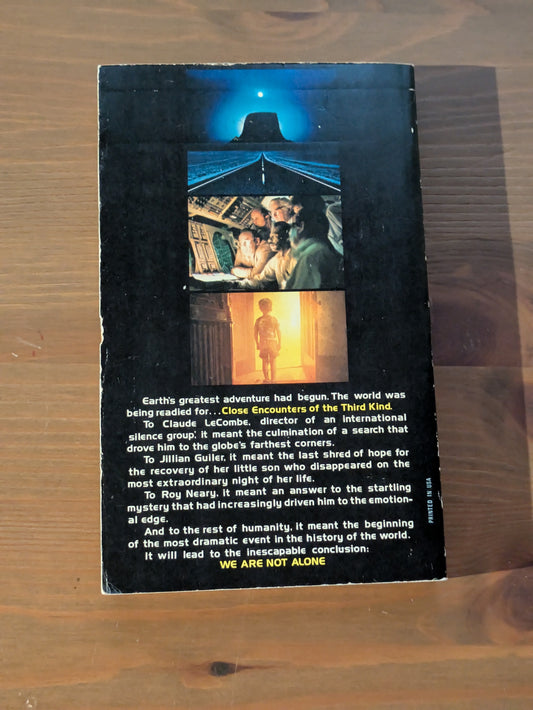 Close Encounters of the Third Kind (Movie Tie-In Edition) by Steven Spielberg - Vintage Paperback