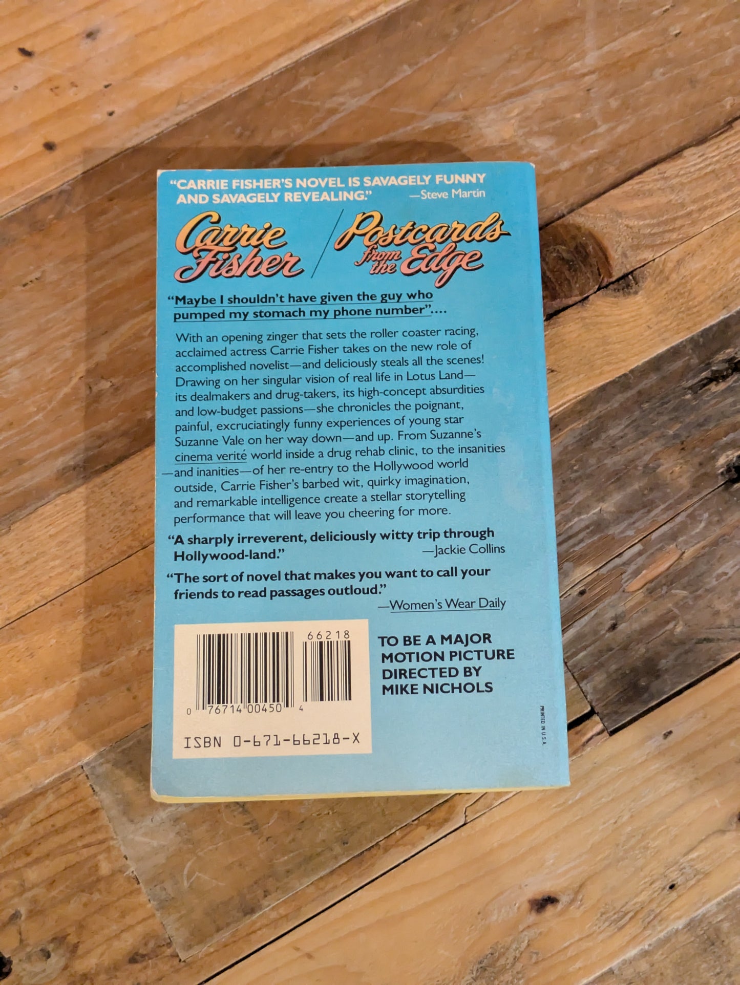 Postcards from the Edge (Suzanne Vale #1) by Carrie Fisher - Vintage Paperback