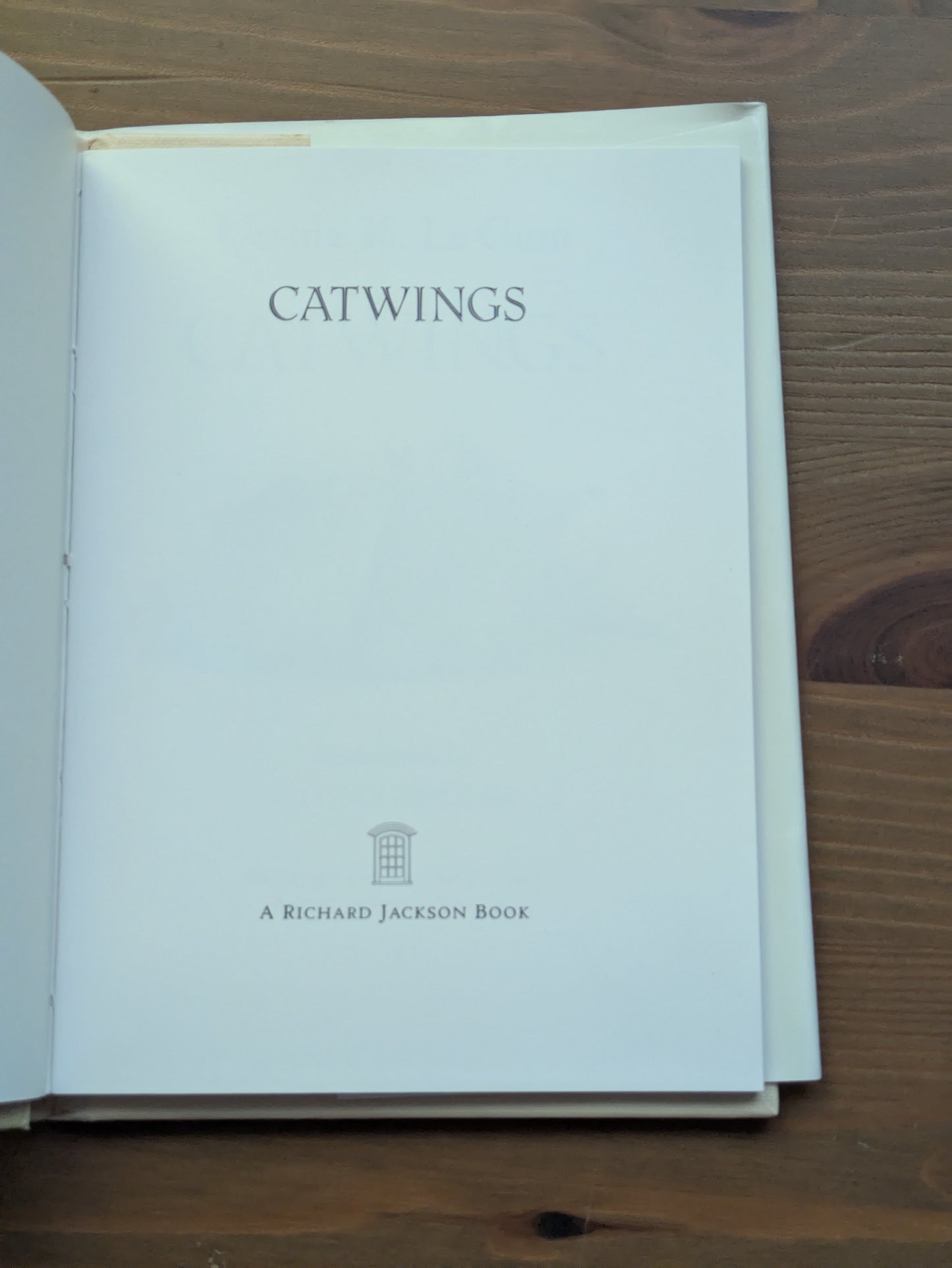 Catwings (Vintage 1988 Hardcover) by Ursula K. Le Guin, S.D. Schindler (Illustrator)