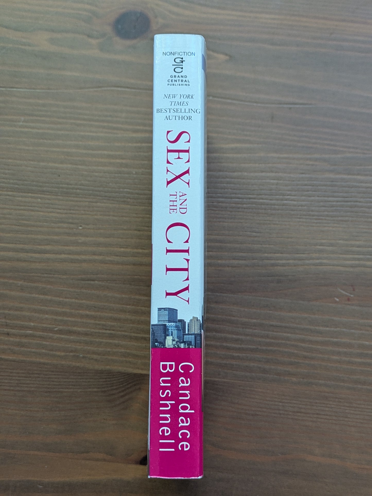 Sex and the City (Paperback) by Candace Bushnell