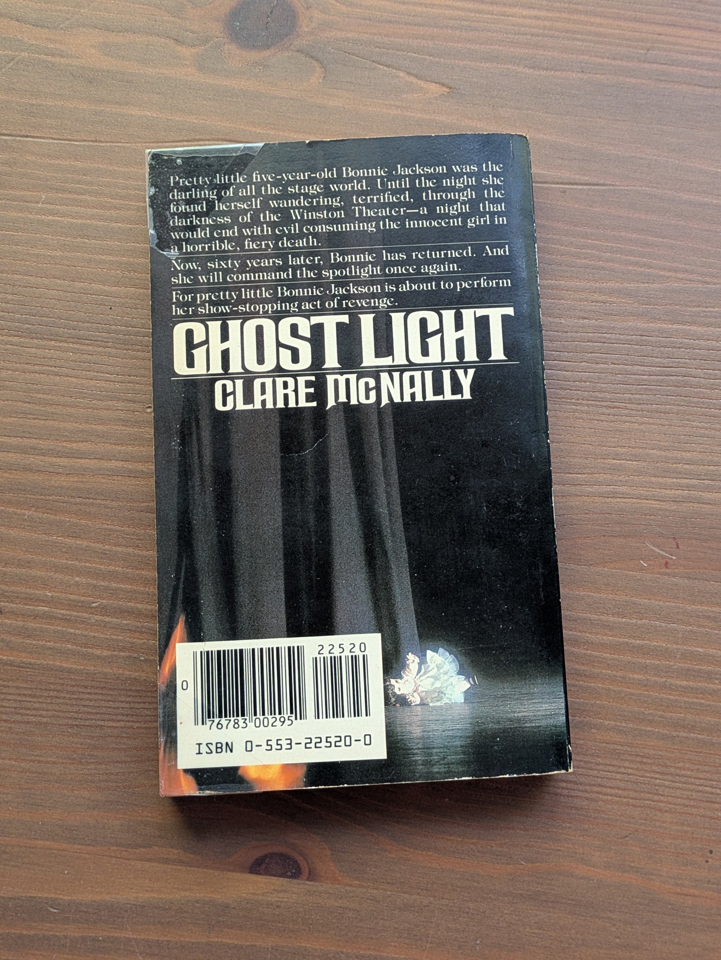 Ghost Light (Vintage Paperback) by Clare McNally