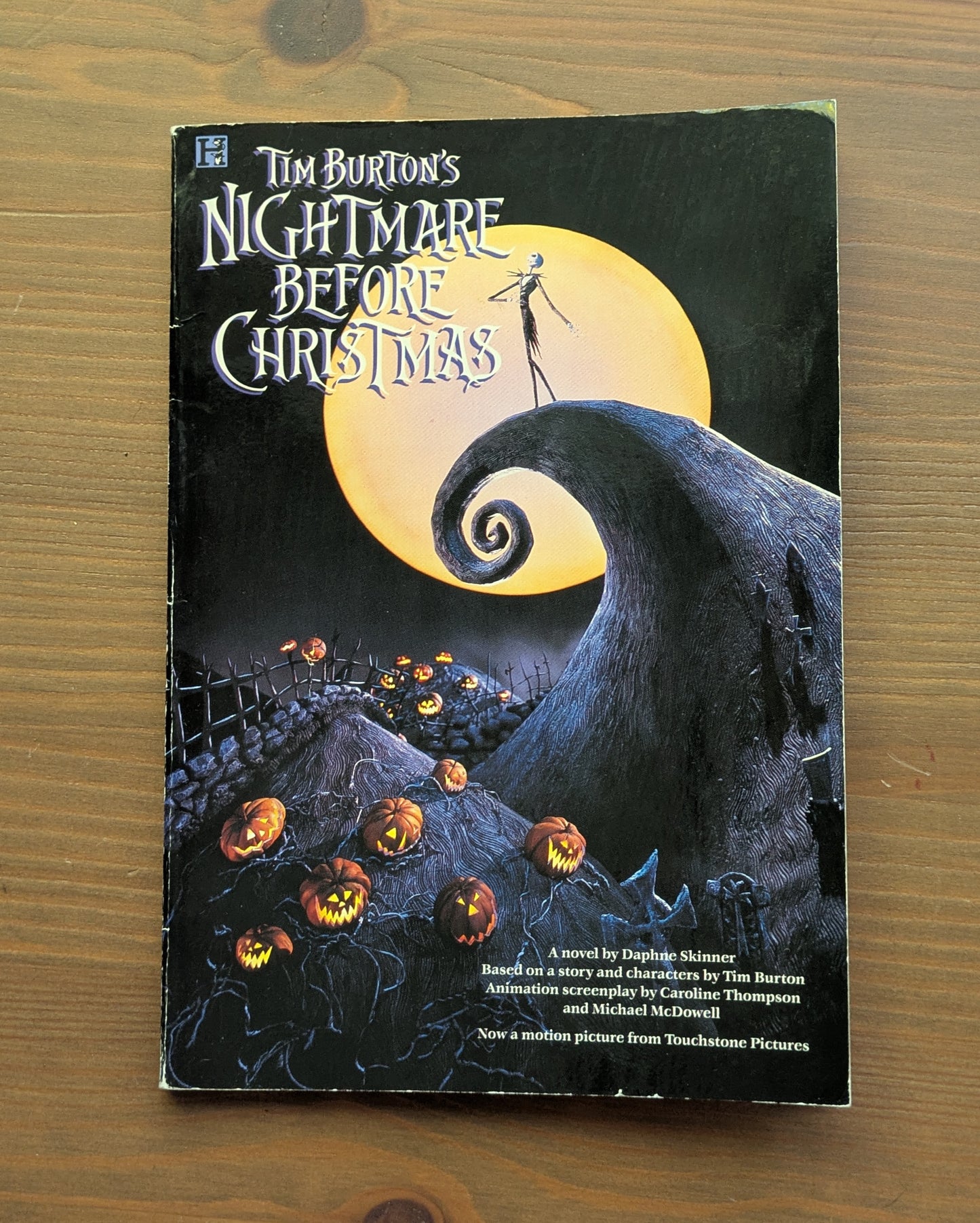 Tim Burton's The Nightmare Before Christmas (Vintage Paperback) by Coleen Degnan-Veness, Daphne Skinner