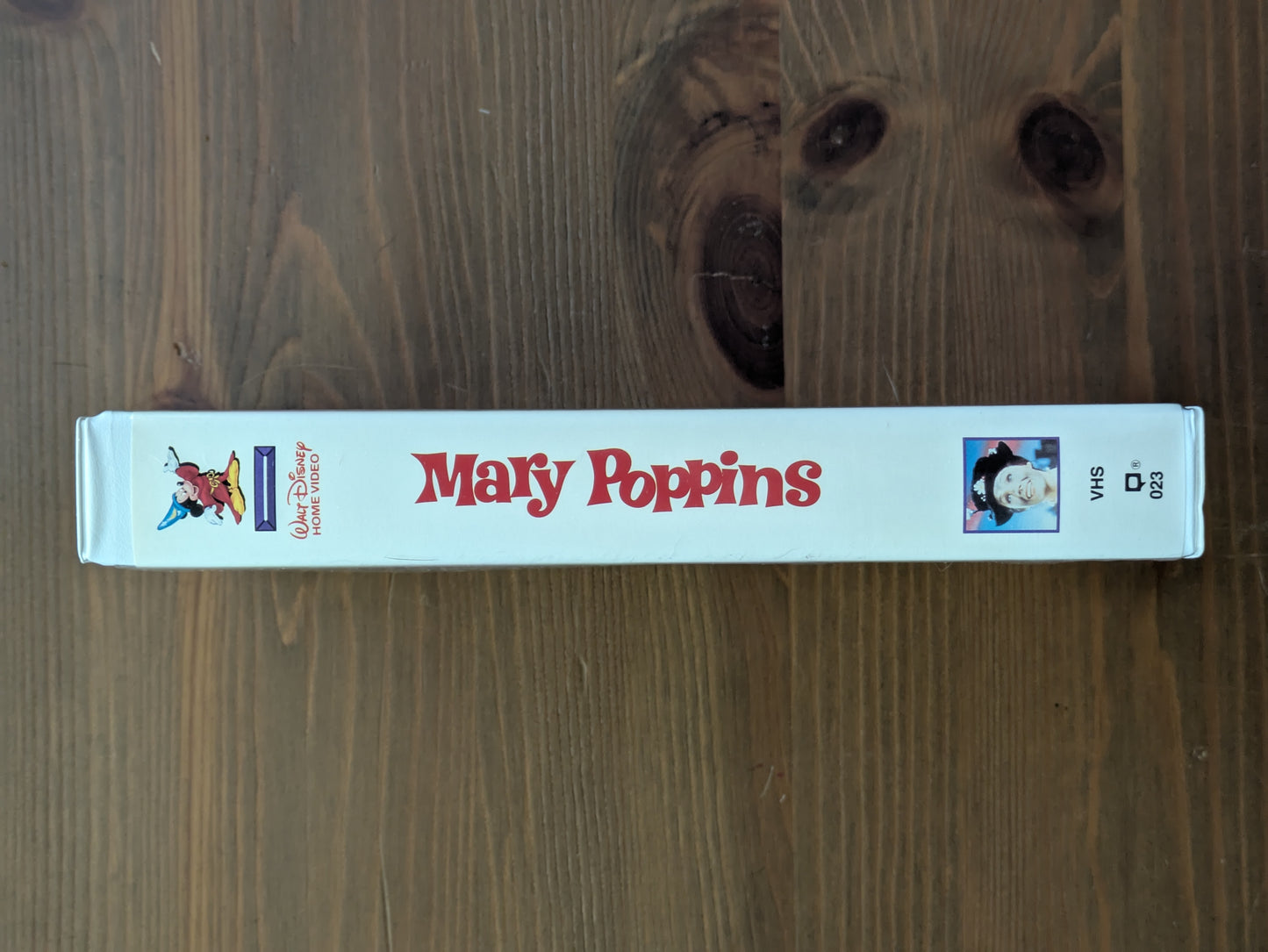 Disney's Mary Poppins (Vintage VHS Tape) White Clamshell