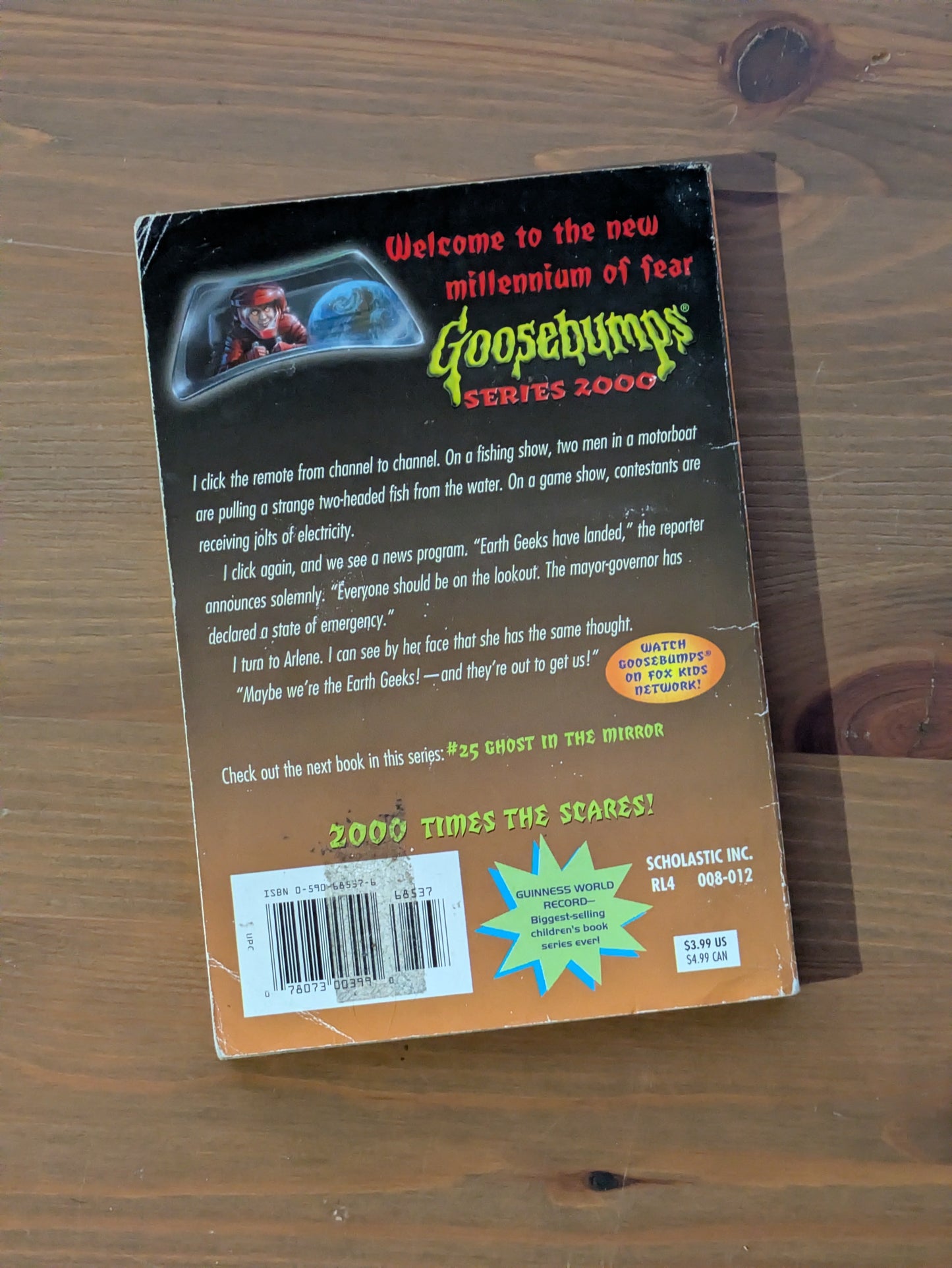 Earth Geeks Must Go! (Goosebumps Series 2000 #24) by R.L. Stine - Vintage Book