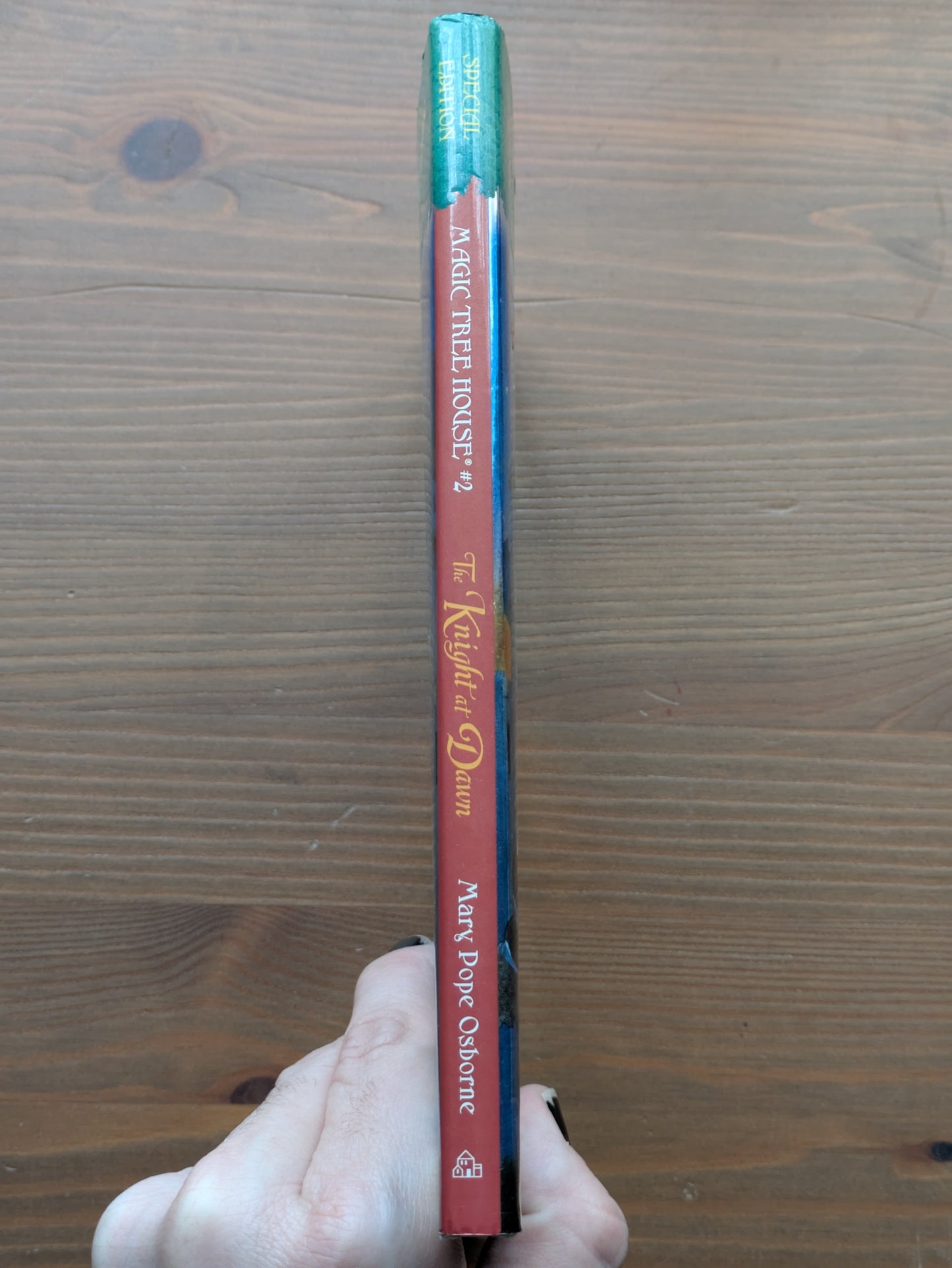 Knight at Dawn, The (Magic Tree House #2) by Mary Pope Osborne - Hardcover