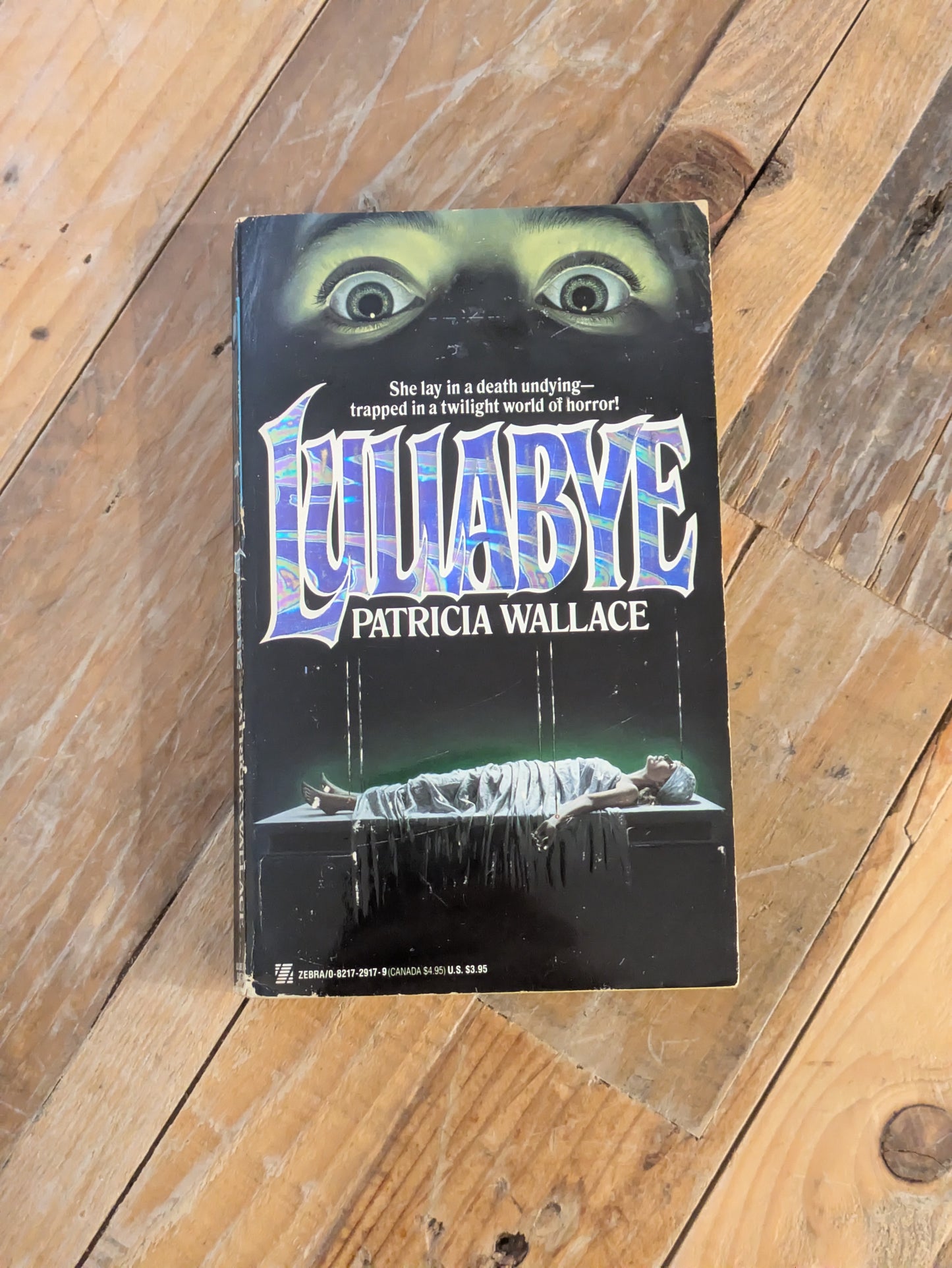 Lullabye (Vintage Paperback) by Patricia Wallace