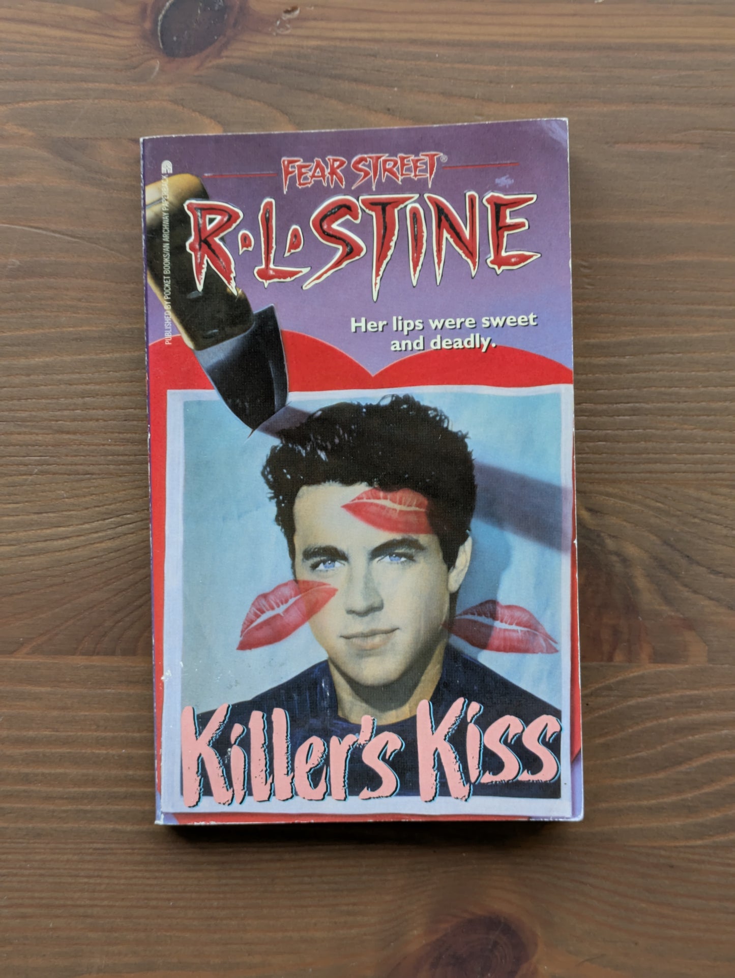 Killer's Kiss (Fear Street #42) by R.L. Stine - Rare Vintage Paperback