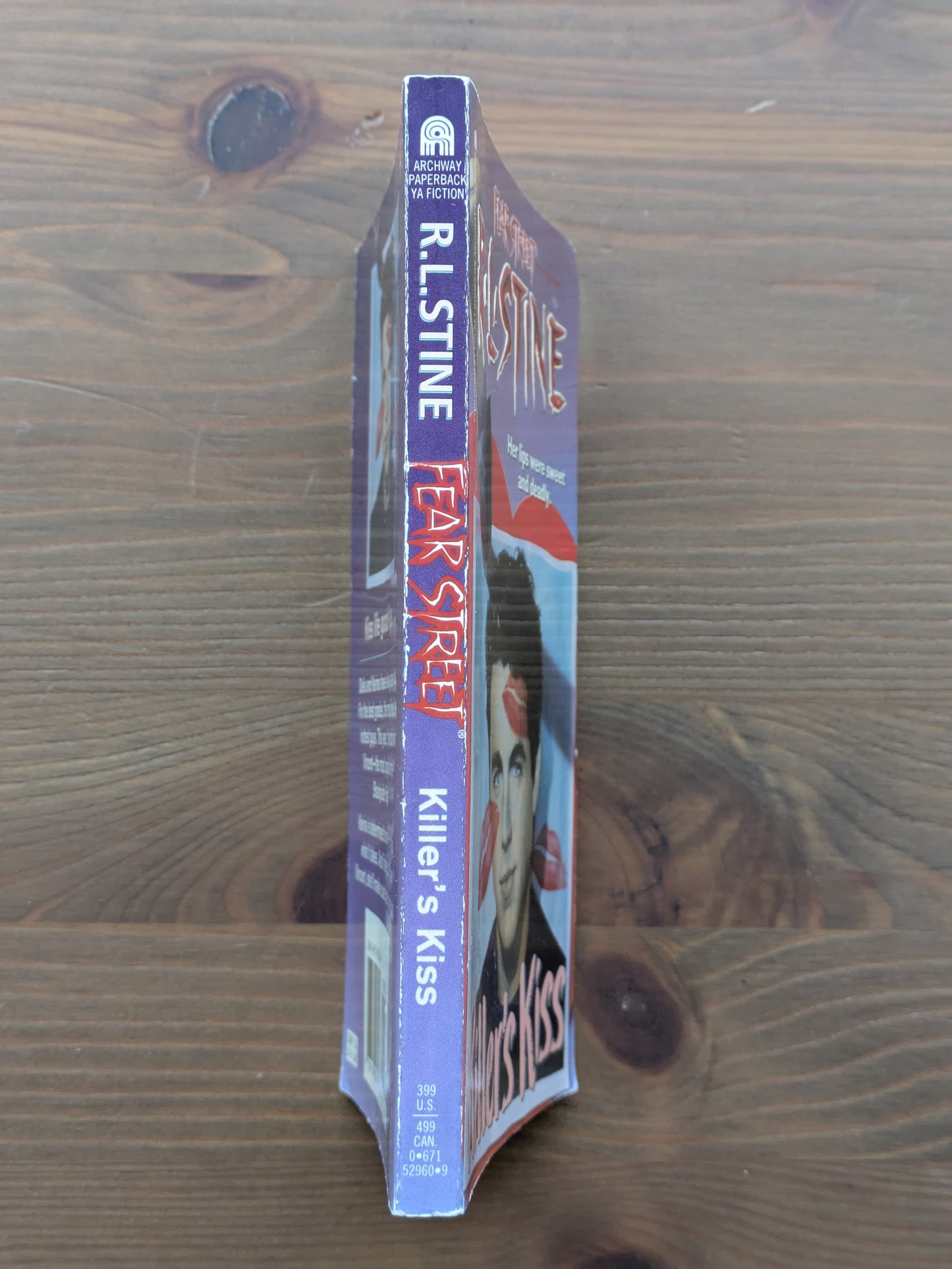 Killer's Kiss (Fear Street #42) by R.L. Stine - Rare Vintage Paperback