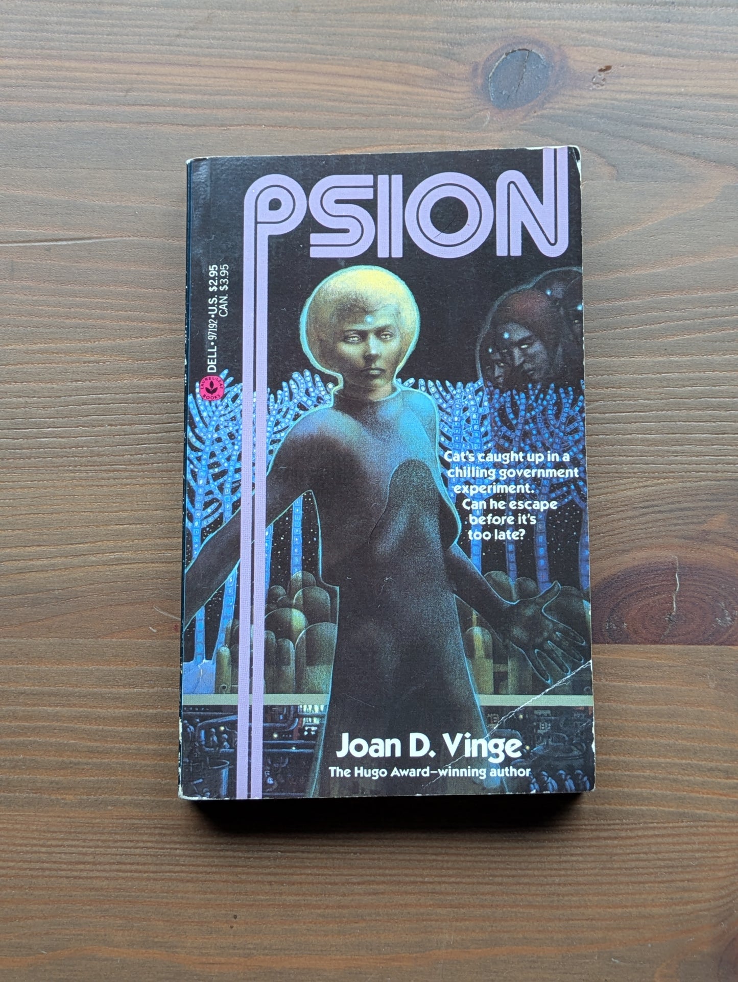 Psion (Cat #1) by Joan D. Vinge - Vintage Paperback