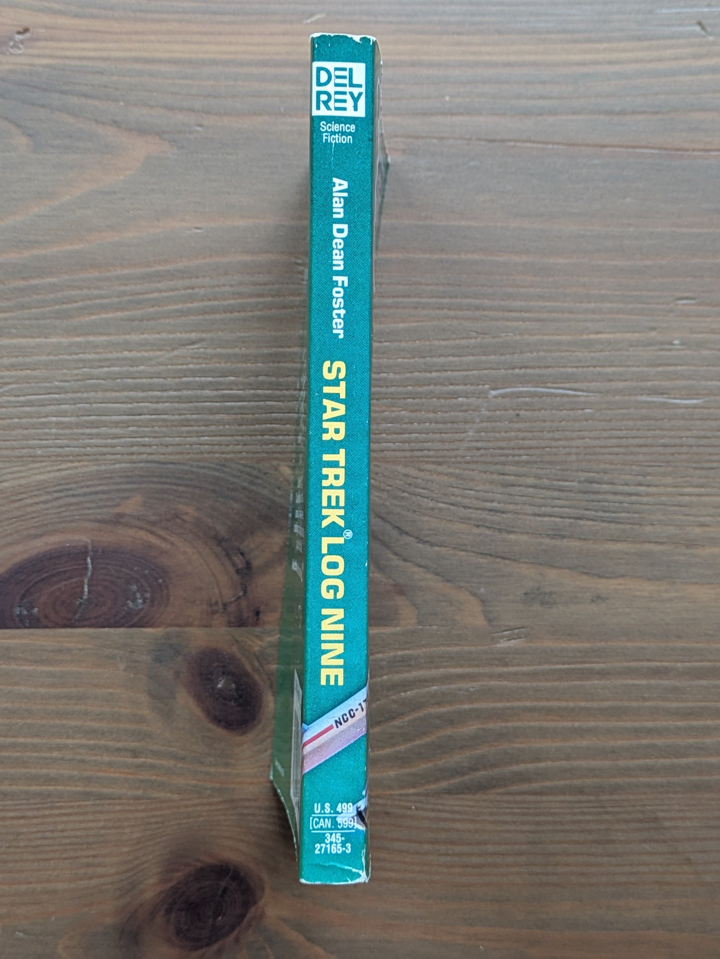 Star Trek: Log Nine (Vintage Paperback) by Alan Dean Foster