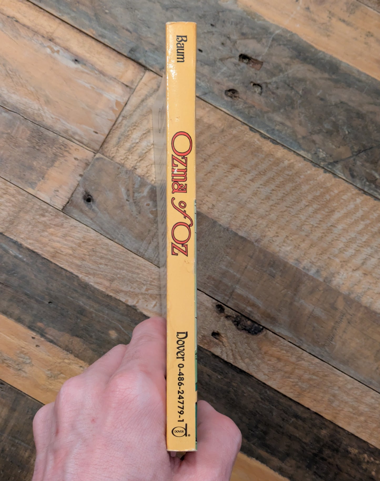 Ozma of Oz (Wizard of Oz #3) by L. Frank Baum - Vintage Paperback