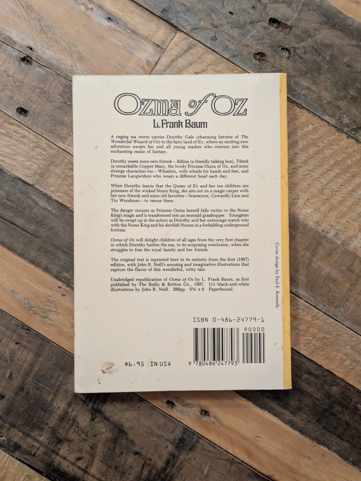 Ozma of Oz (Wizard of Oz #3) by L. Frank Baum - Vintage Paperback