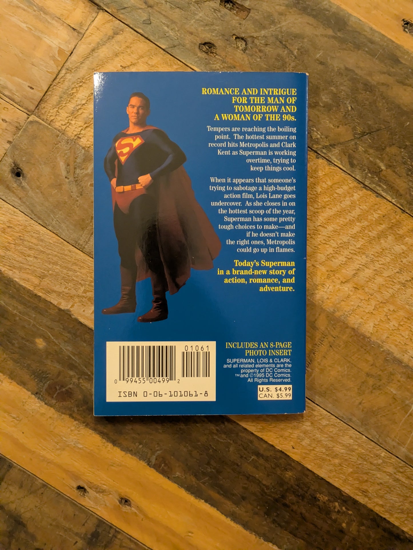 Heat Wave (Lois & Clark: The New Adventures of Superman #1) by Michael Jan Friedman - Vintage Tie-In Paperback
