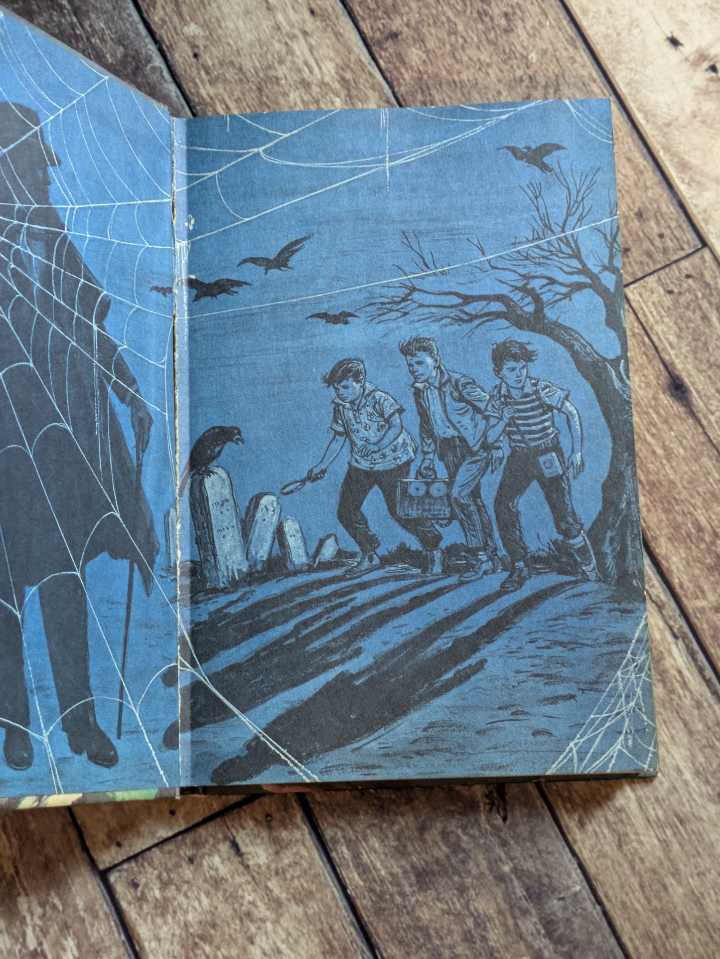 Secret of Skeleton Island, The (Classic Three Investigators #6) by Robert Arthur - Vintage Hardcover