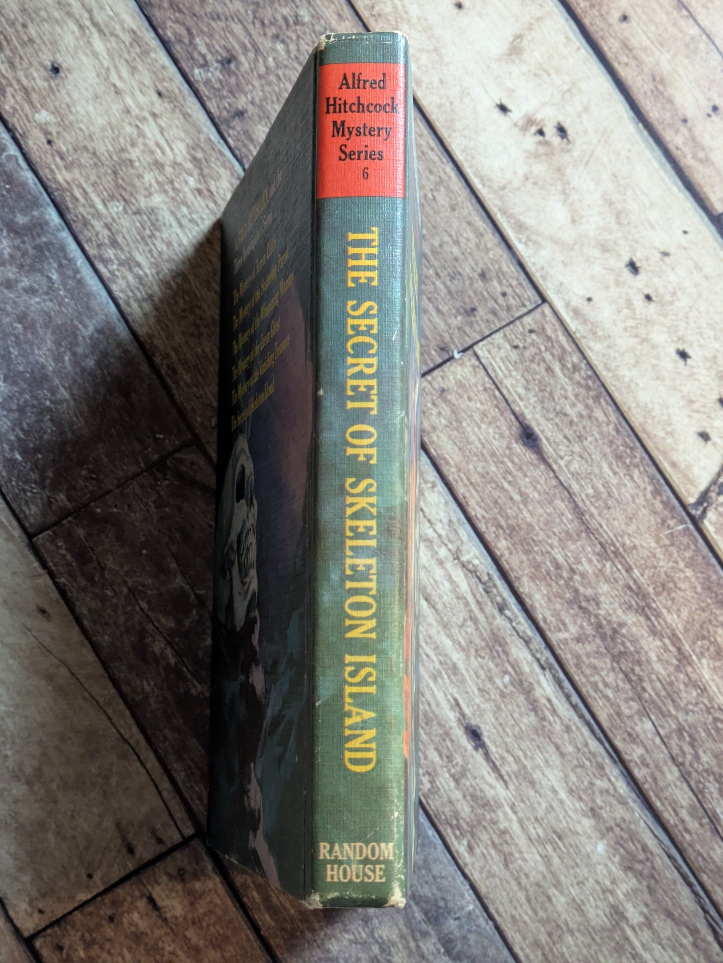 Secret of Skeleton Island, The (Classic Three Investigators #6) by Robert Arthur - Vintage Hardcover