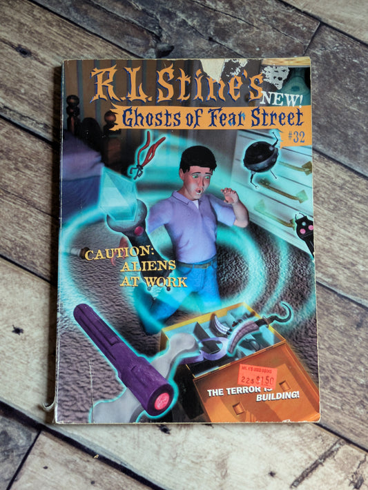 Caution: Aliens at Work (Ghosts of Fear Street #32) by R.L. Stine - Vintage Paperback