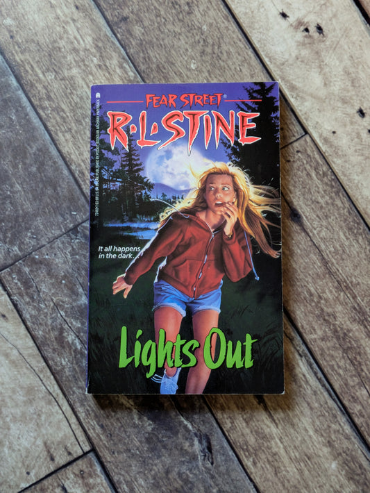 Lights Out (Fear Street #12) by R.L. Stine - Vintage Paperback