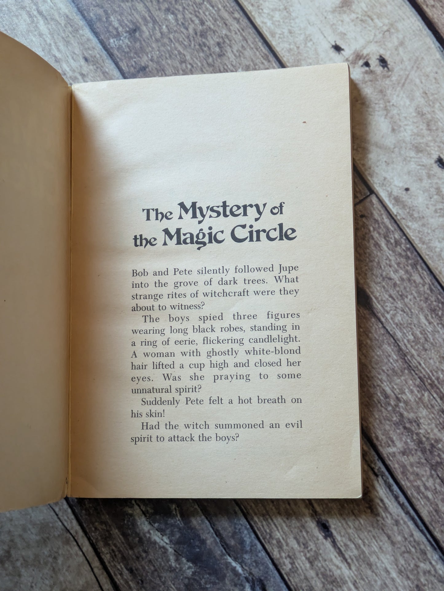 Mystery of the Magic Circle, (Hitchcock and The Three Investigators #27) by M.V. Carey - Vintage Paperback