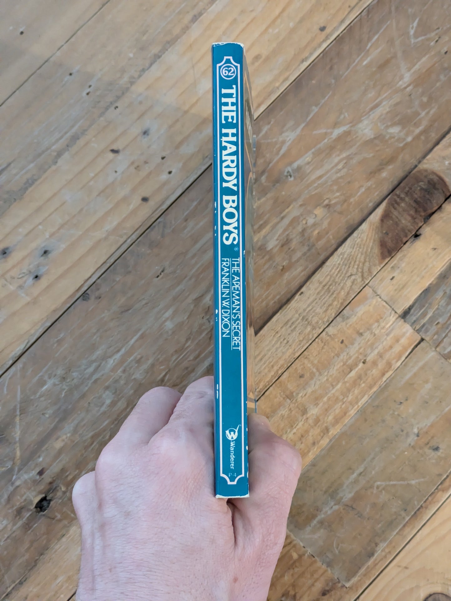 Apeman's Secret, The (The Hardy Boys #62) by Franklin W. Dixon - Vintage Paperback