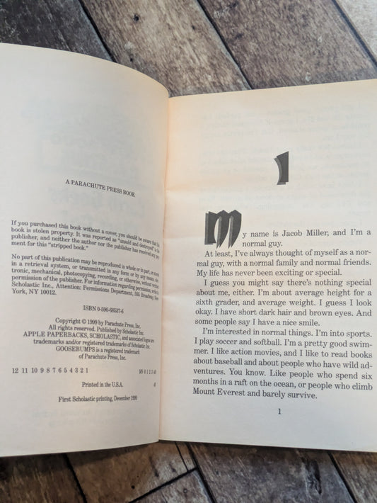 Earth Geeks Must Go! (Goosebumps Series 2000 #24) by R.L. Stine - Vintage Book