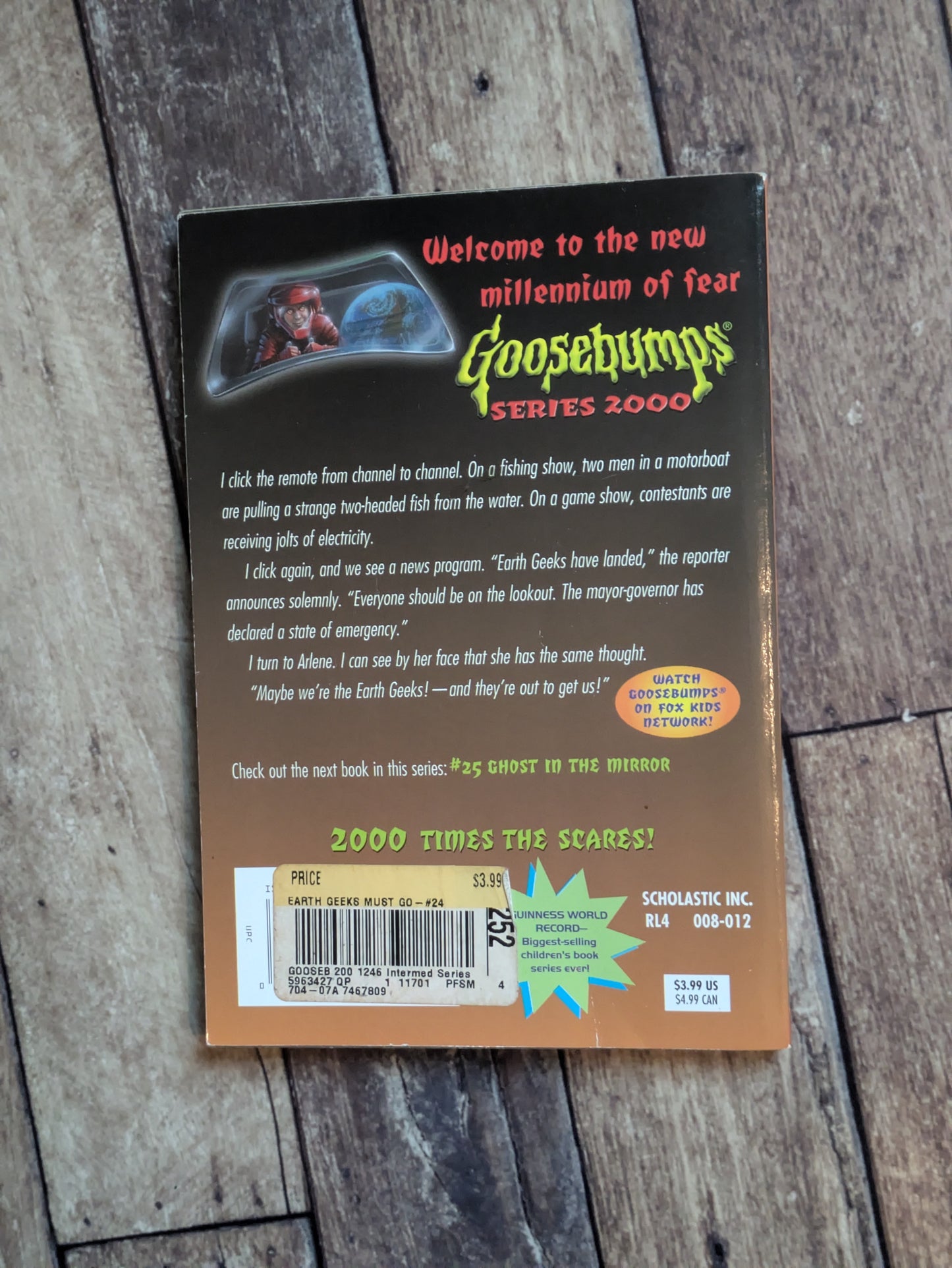Earth Geeks Must Go! (Goosebumps Series 2000 #24) by R.L. Stine - Vintage Book