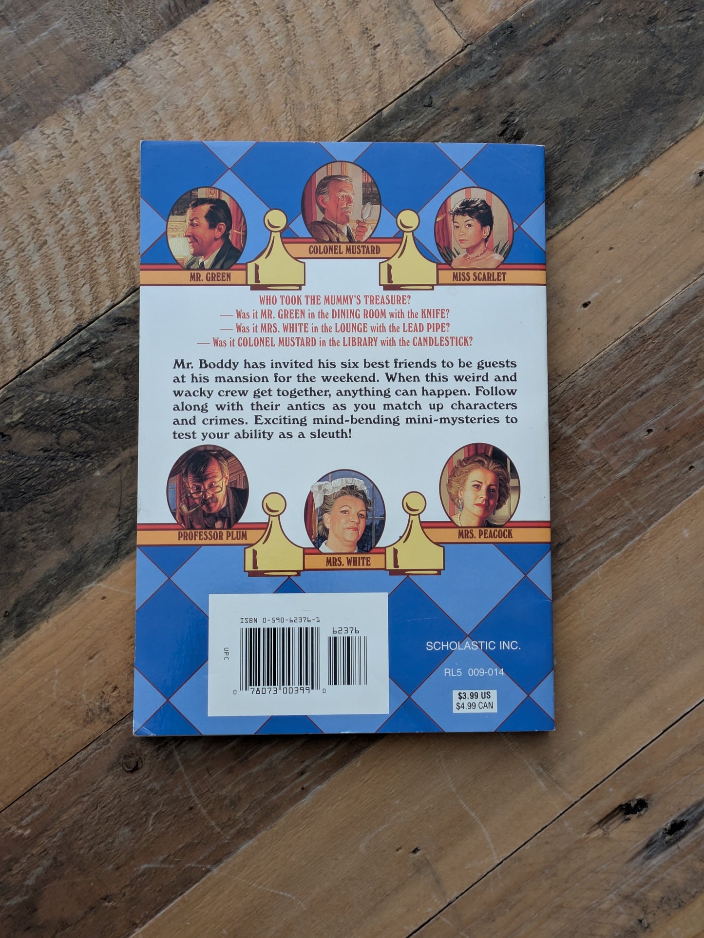Revenge of the Mummy (Clue #13) by Marie Jacks