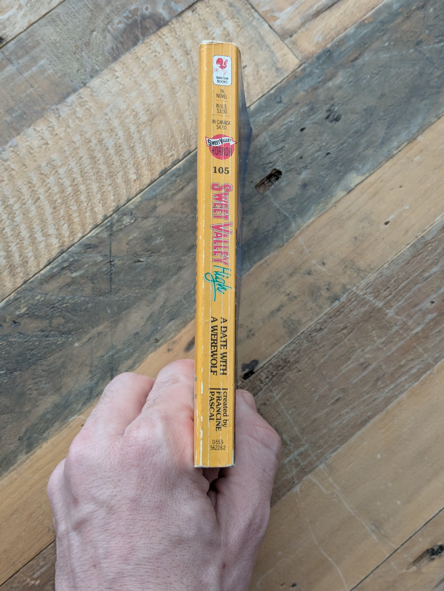 Date with a Werewolf, A (Sweet Valley High #105) by Francine Pascal, Kate William - Vintage Paperback