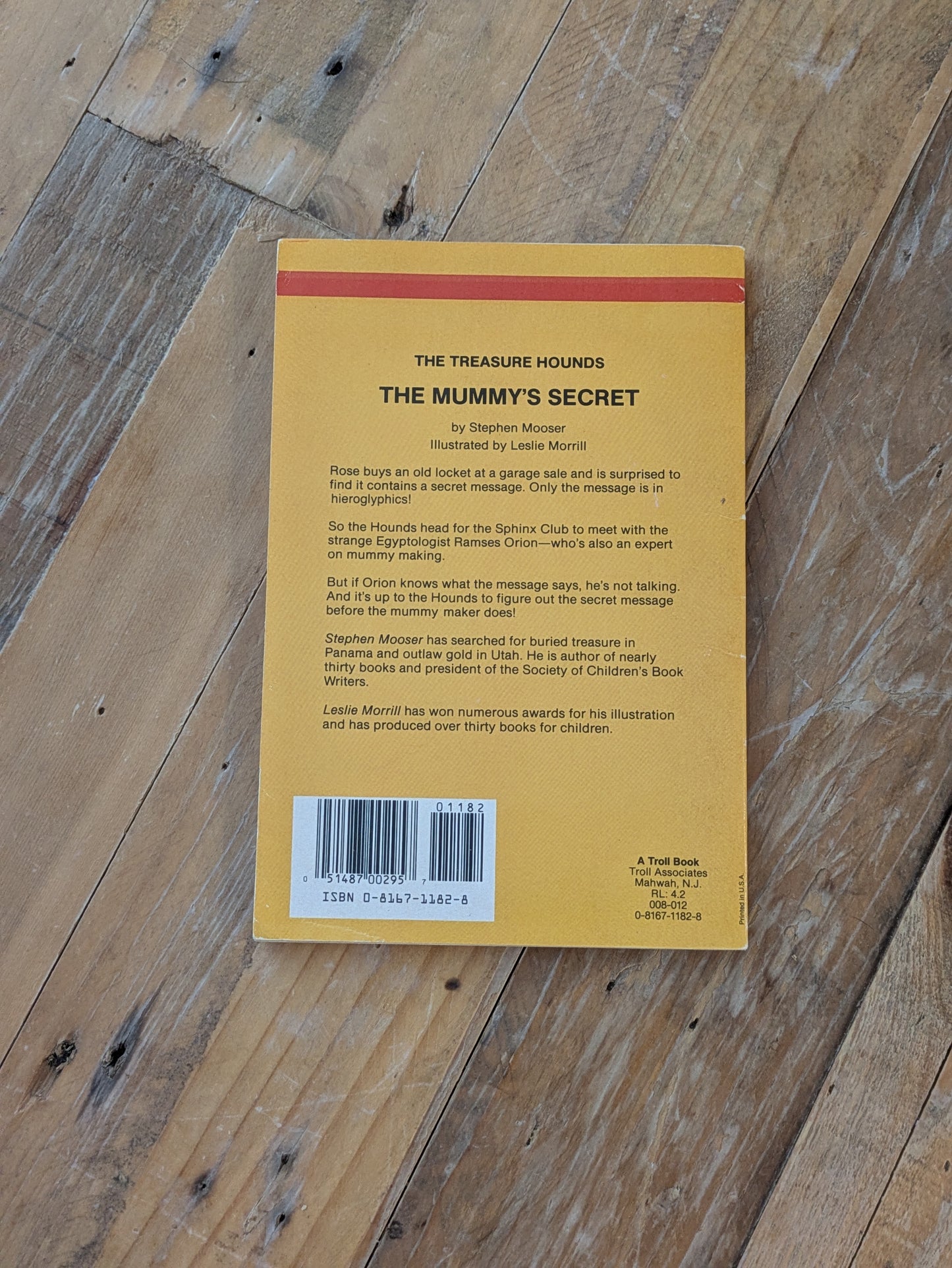 Mummy's Secret, The (Treasure Hounds) by Stephen Mooser, Leslie H. Morrill (Illustrator) - Vintage Paperback