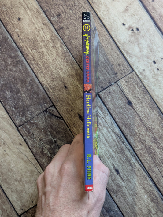 Headless Halloween (Goosebumps 2000 #10) by R.L. Stine - Vintage Paperback
