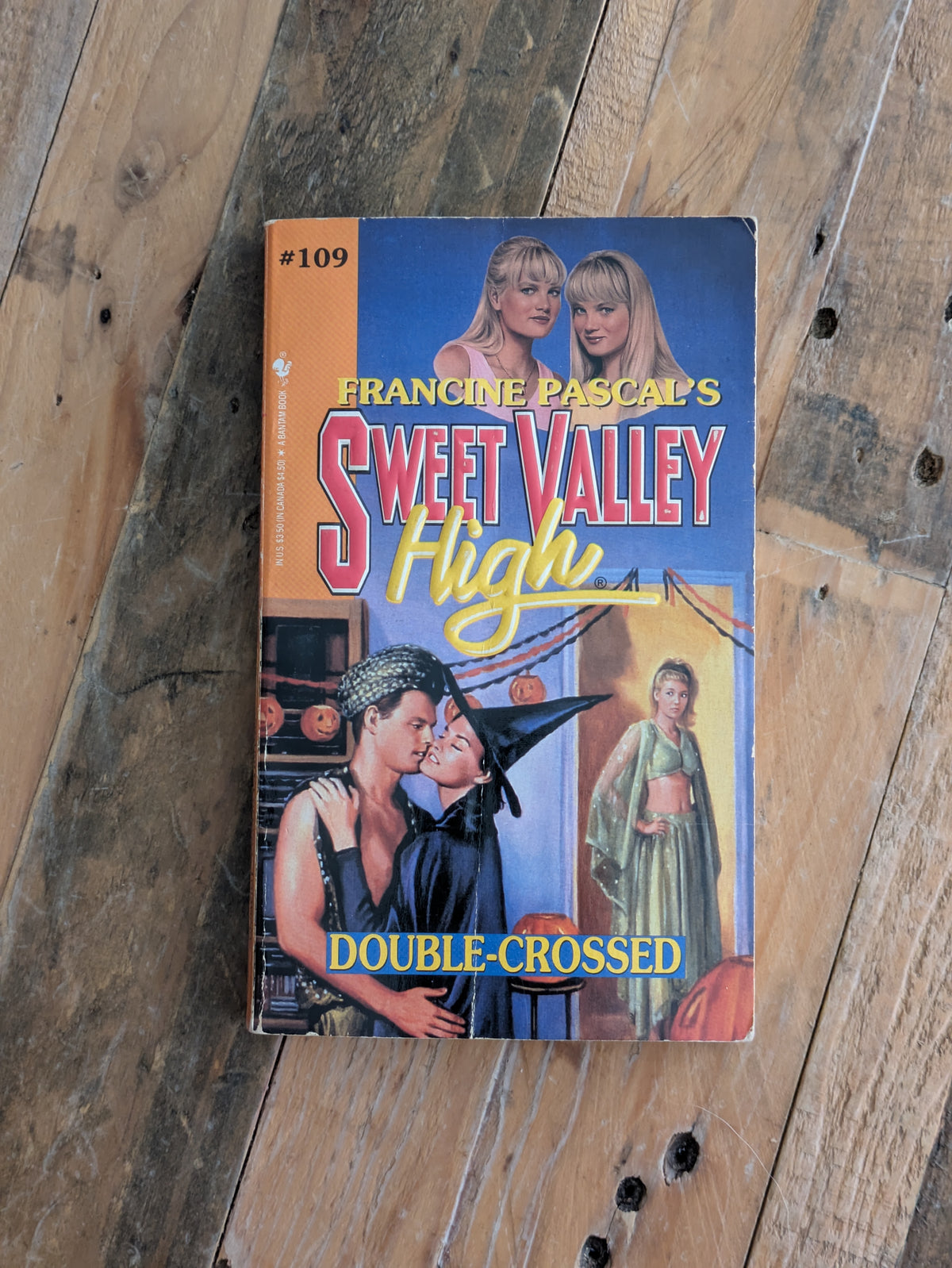 Double-Crossed (Sweet Valley High #109) by Francine Pascal - Vintage Paperback