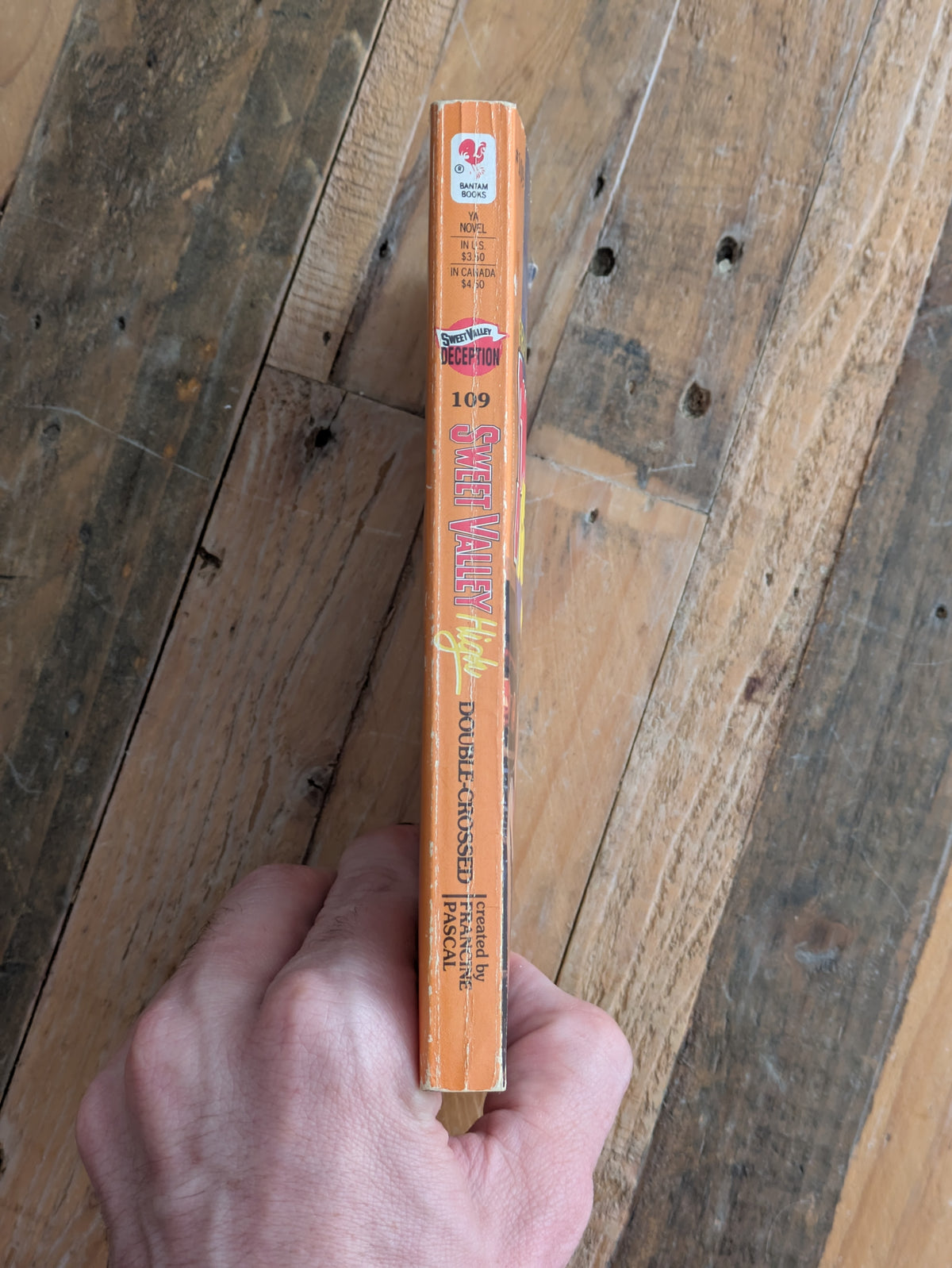 Double-Crossed (Sweet Valley High #109) by Francine Pascal - Vintage Paperback