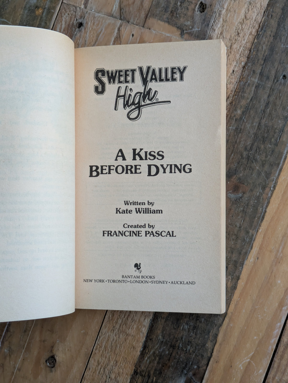 A Kiss Before Dying (Sweet Valley High #122) by Francine Pascal (Creator), Kate William - Vintage Paperback