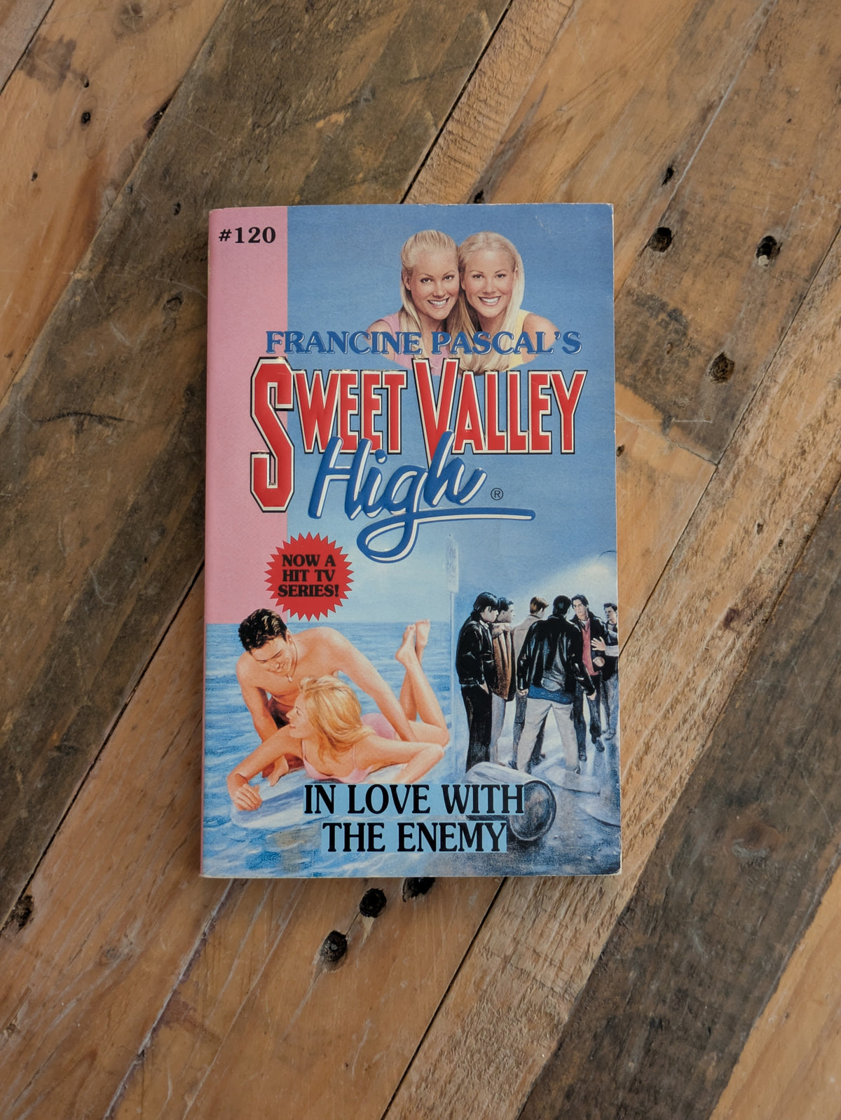 In Love with the Enemy (Sweet Valley High #120) by Francine Pascal (Creator), Kate William