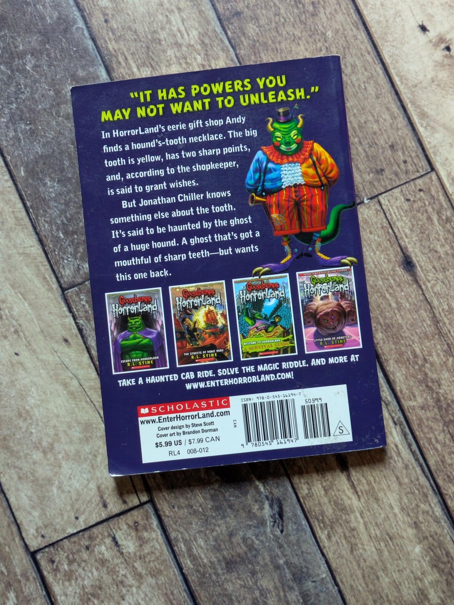When the Ghost Dog Howls (Goosebumps Horrorland #13) by R.L. Stine - Paperback