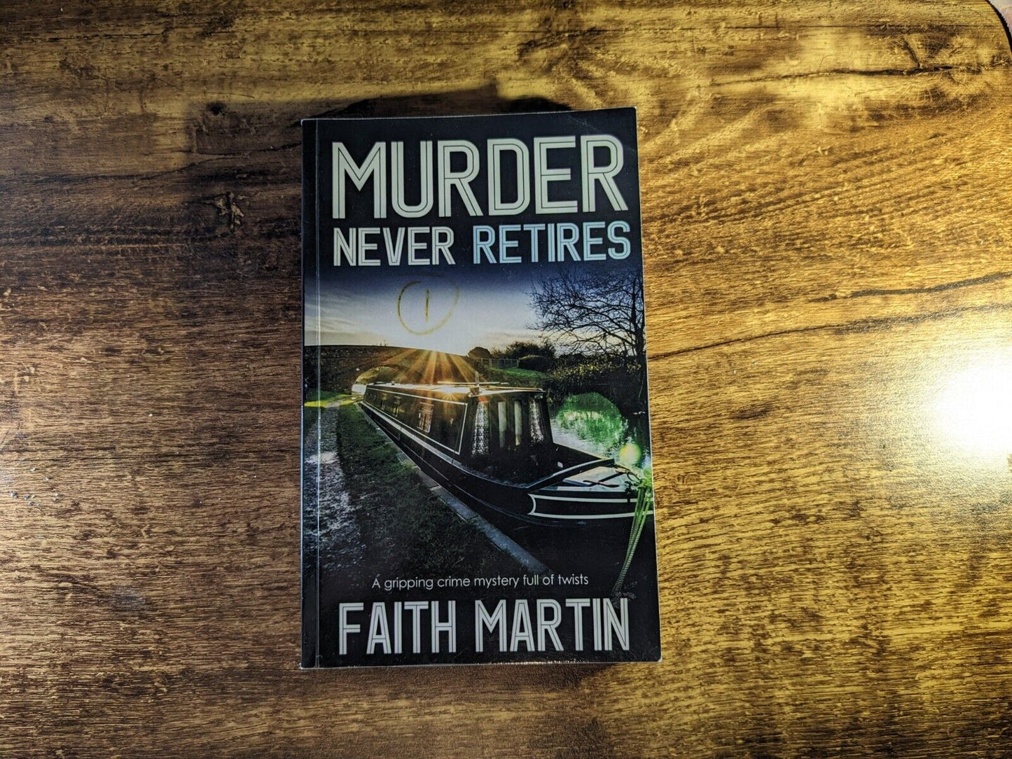 Murder Never Retires (Hillary Greene Mysteries) By Faith Martin - Asylum Books
