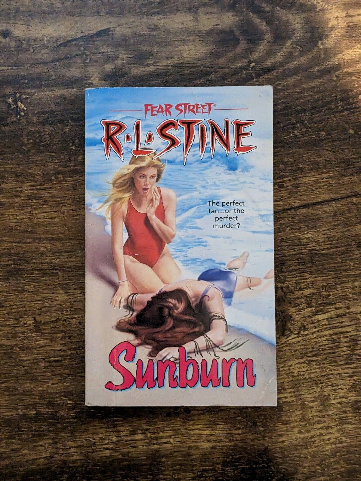 Sunburn (Fear Street #19) RL Stine - Asylum Books