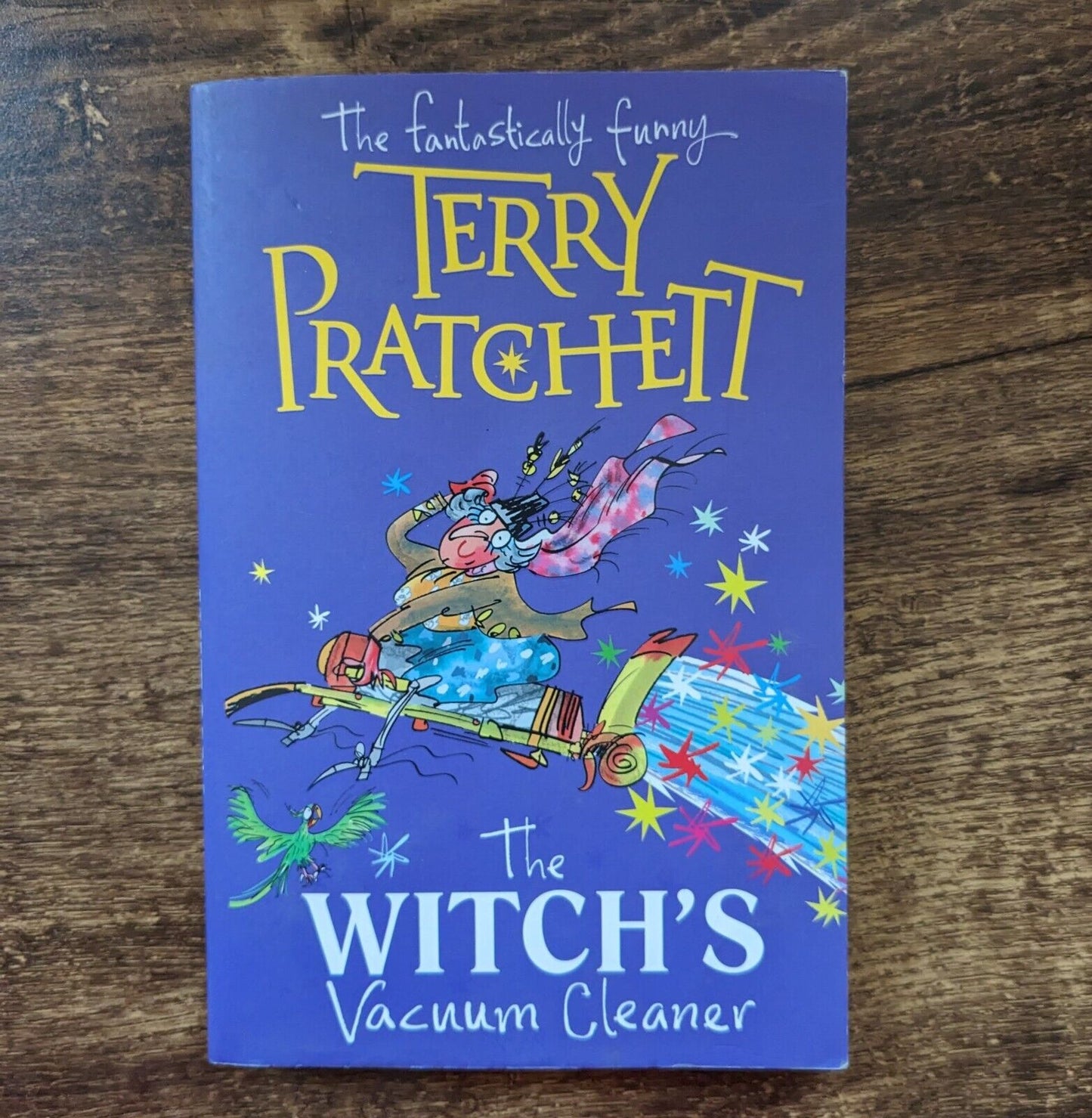 Witchs Vacuum Cleaner, The - Paperback By Pratchett, Terry - Asylum Books